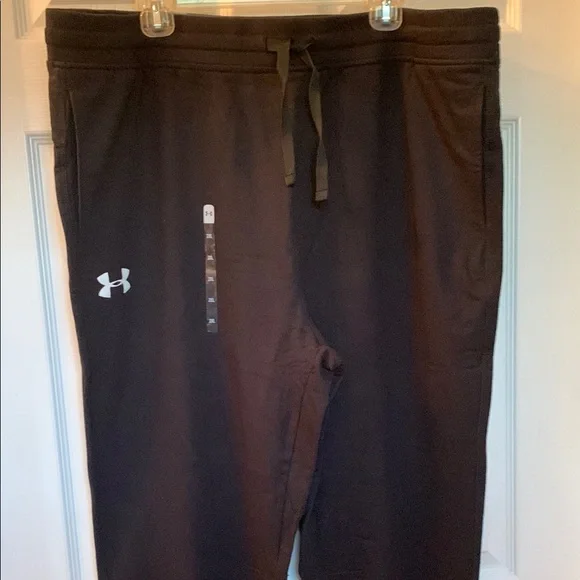 Under Armour Black Fleece Joggers with Logo NWT 2XL - Picture 1 of 5